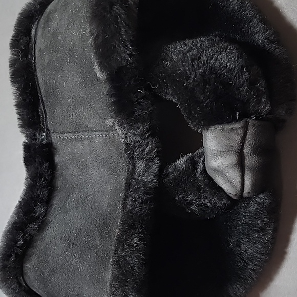 UGG Shearling and Suede bow Headband - Picture 3 of 7